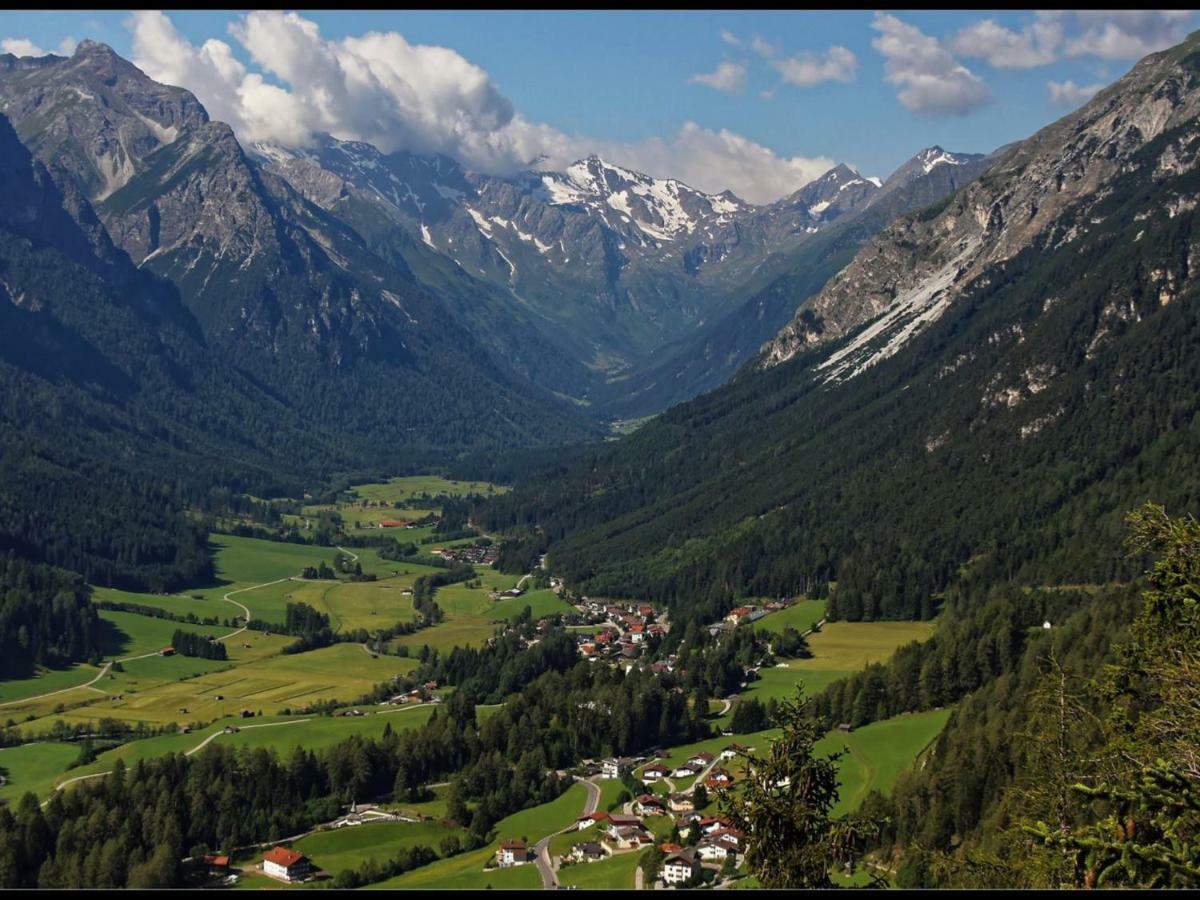 Haus Alpenrose Lägenhet Trins Exteriör bild