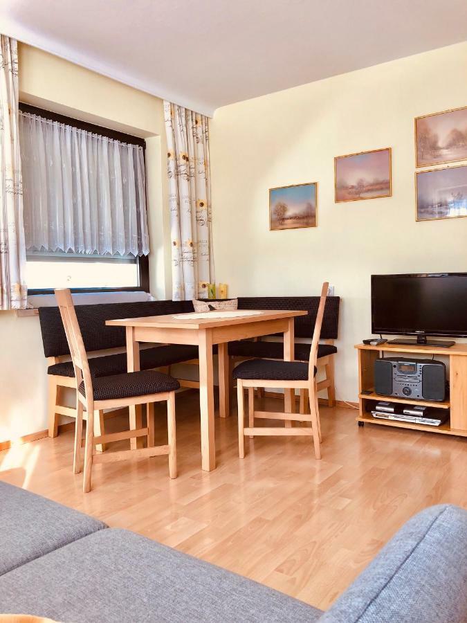 Haus Alpenrose Lägenhet Trins Exteriör bild